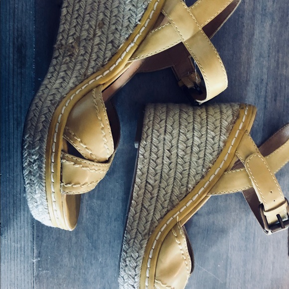 Yellow Wedges - Picture 3 of 5